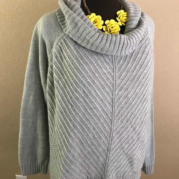 🎉SOLD 🎉Grey Cowl Neck Sweater XXL 20 - Picture 2 of 7